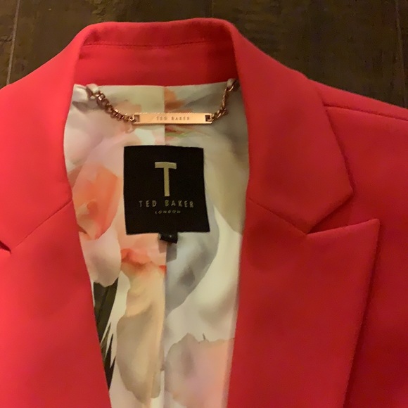 A fuchsia pink flowery Ted Baker suit jacket - Picture 3 of 6